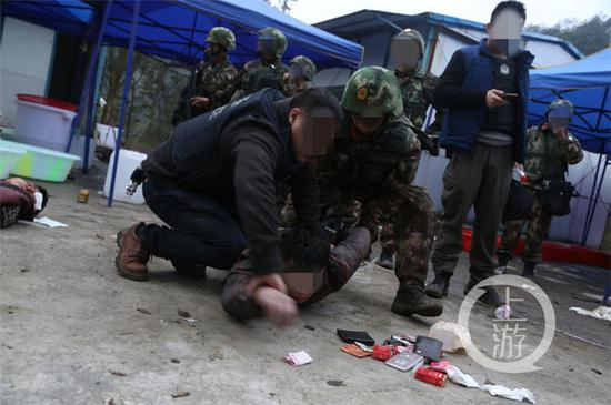 犯罪嫌疑人被抓获。