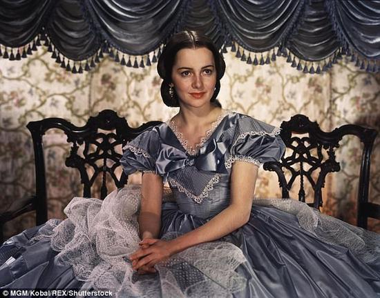 奥利维亚在《飘》中的经典角色梅兰妮。