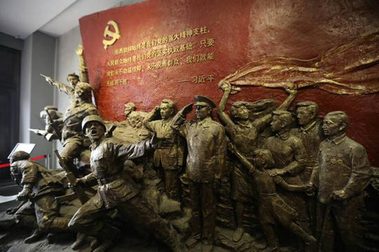 纪念馆出口处的群雕艺术品。&nbsp;