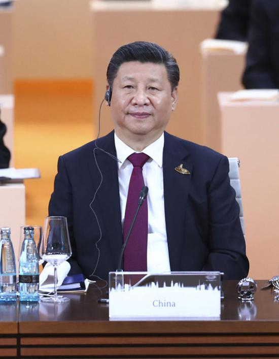 　　7月7日，二十国集团领导人第十二次峰会在德国汉堡举行。国家主席习近平出席并发表题为《坚持开放包容　推动联动增长》的重要讲话。新华社记者 谢环驰 摄