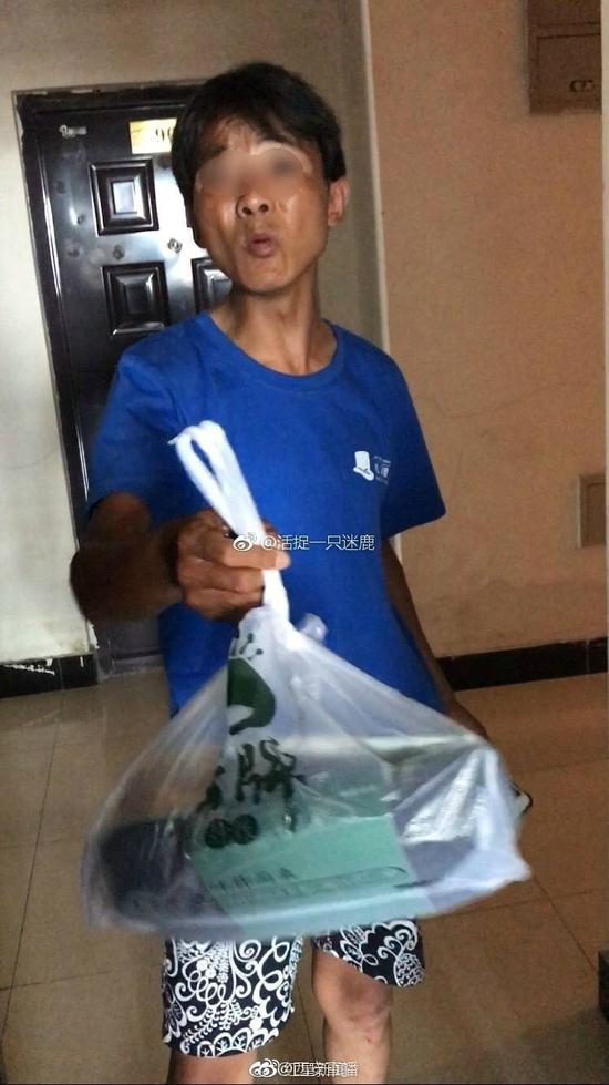  恐吓张小丽的外卖小哥&nbsp;