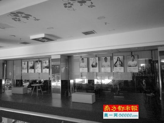 健身馆大门紧锁，但设备尚在。南都记者&nbsp;朱鹏景摄&nbsp;