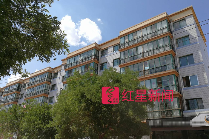 ▲白银市永丰街小区，“小白鞋”遇害时的平房已被拆掉，建起了新房