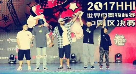 12岁的席嘉琪获得了HHI街舞锦标赛中国区popping总冠军。