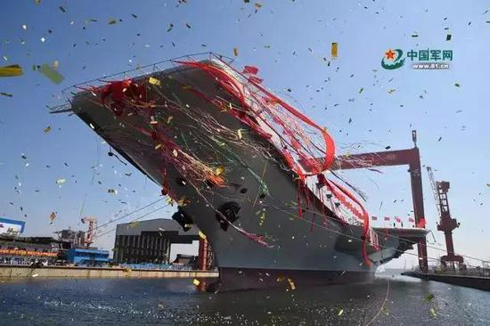 △2017年4月26日，中国首艘国产航母下水。&nbsp;