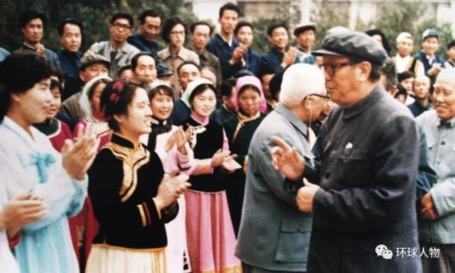 新中国成立后，乌兰夫长期负责民族工作。