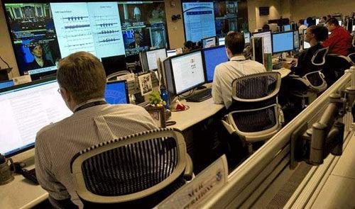 资料图：美网络司令部内部工作场景（国防报图片）