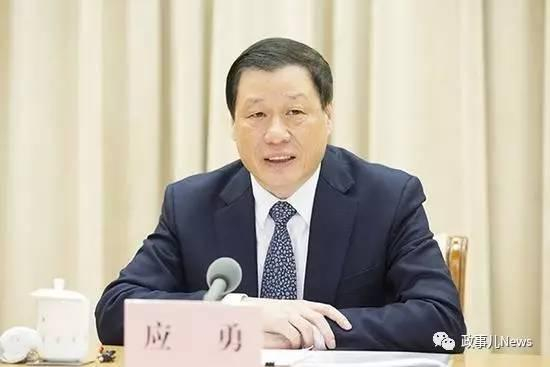 应勇，男，1957年11月生，汉族，浙江仙居人，中共党员，1976年12月参加工作，在职大学，法学硕士，二级大法官。