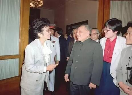 2011年9月，阿基诺三世访华时曾循着母亲的足迹前往鸿渐村。