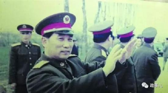 宋普选早年照片