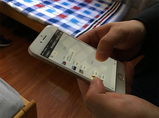 10月1日下班前，张仕庆收到了第二天5：15到岗的“命令”。澎湃新闻记者 胡芮默 图