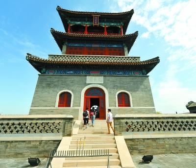 ▶文昌阁始建于明代正德十四年，主体建筑高达三丈三尺，暗喻三十三层天。