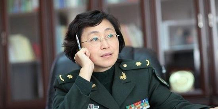 这位女将军曾是省高考状元 被赞能顶好几个导弹旅长
