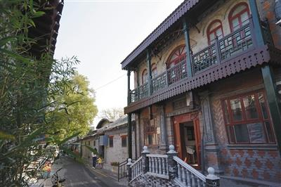 昨日，东四四条，修旧如旧后的胡同建筑。新京报记者 侯少卿 摄