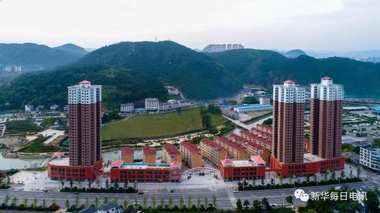 万山易地移民搬迁和平安置区