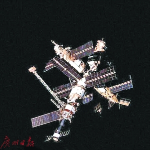 前苏联时期和平号空间站