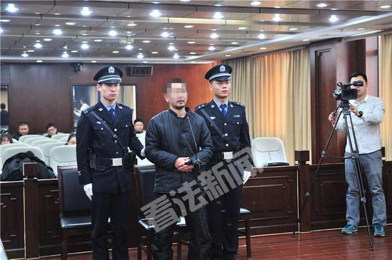图为庭审现场。摄/法制晚报·看法新闻记者 洪雪