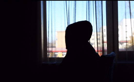 郑秀讲述案发经过 图/北京时间