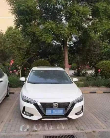 陳志云的網(wǎng)約車。