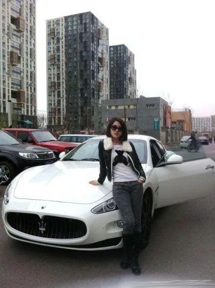 ·郭美美2011年炫富照。