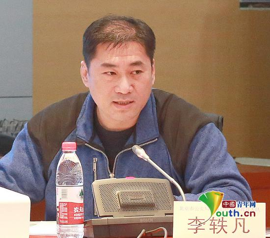 北京市公安局禁毒总队预防教育大队大队长李轶凡介绍北京市2018年最新毒情，高度肯定联盟各项工作及2019年计划。主办方供图