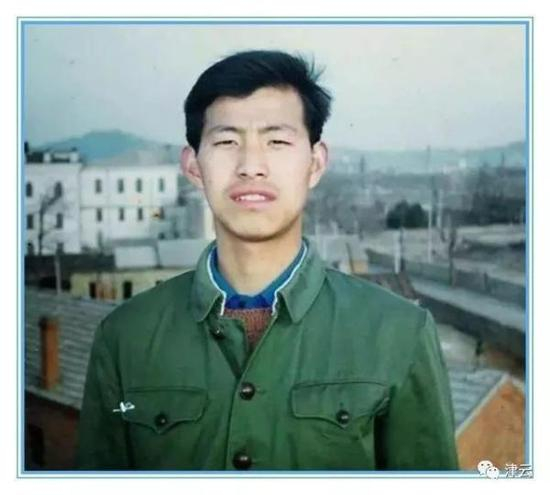 年轻时候的金哲宏 网络图片