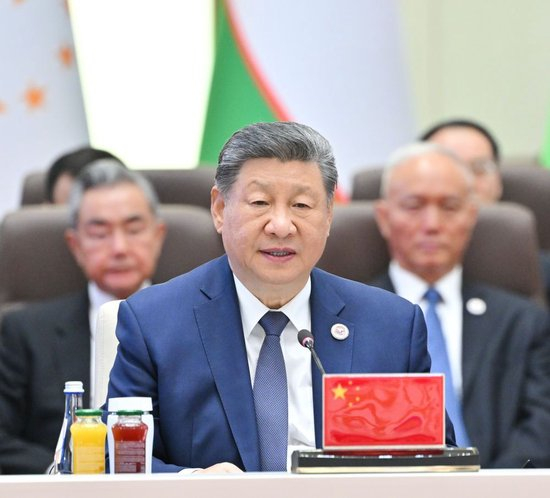 当地时间9月1日下午，国家主席习近平在比什凯克出席“上海合作组织+”会议并发表题为《共同倡导平等有序的世界多极化?实现更加公正合理的全球治理》的重要讲话。新华社记者翟健岚摄