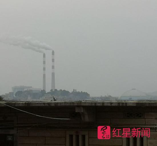  ▲肖厝码头对面也是工厂。图片来源：红星新闻