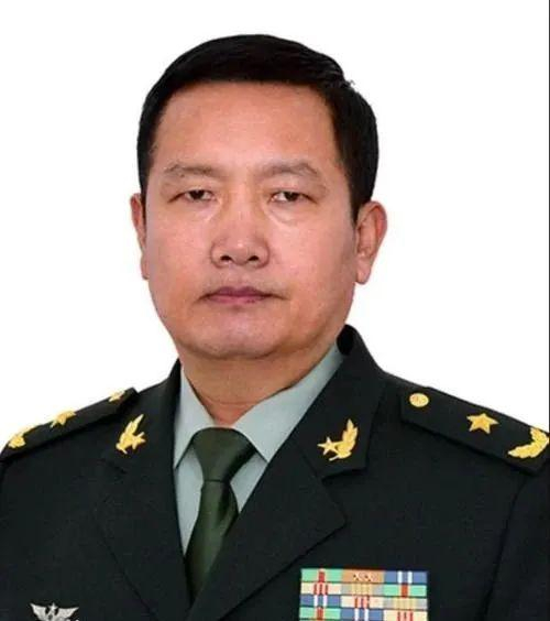 西部战区陆军原副司令员徐向华