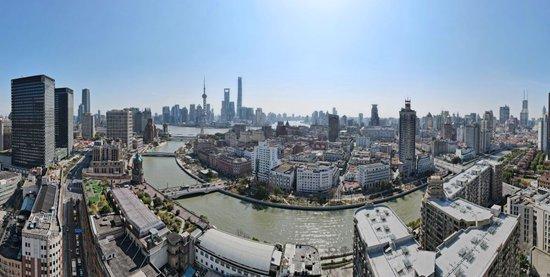 空中俯瞰苏州河与黄浦江交汇处（2023年3月3日）。新华社记者方喆 摄