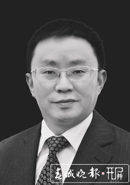 成都大学党委书记毛洪涛