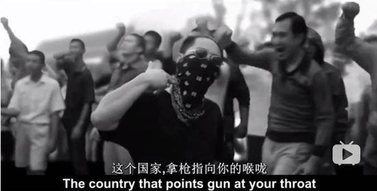 在泰国爆火的《Prathet Ku Mee》的MV截图