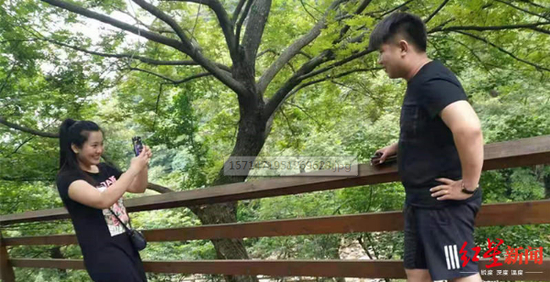  ▲曹道军和江彩凤