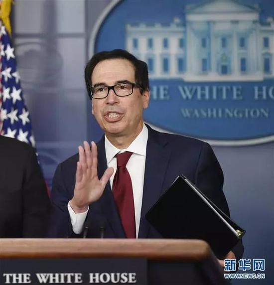 1月10日，美国财政部长姆努钦在华盛顿白宫举行的记者会上发言。&nbsp; （图片来源：新华社记者 刘杰 摄）