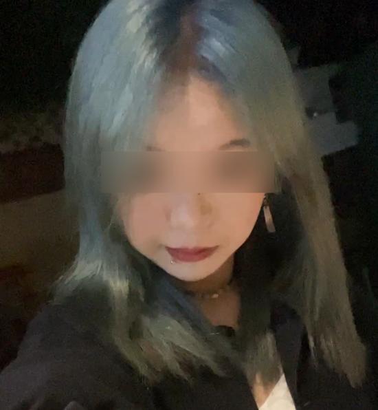 丹丹在使命时期的自拍