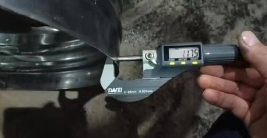 【厂区内配备的抱箍皮厚度实测数据为1.175毫米】