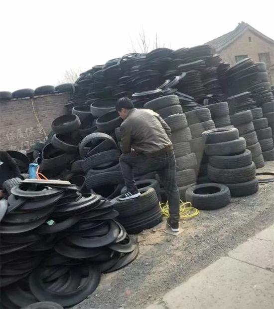  ▷“轮胎超市”内有各种旧轮胎超过3万条