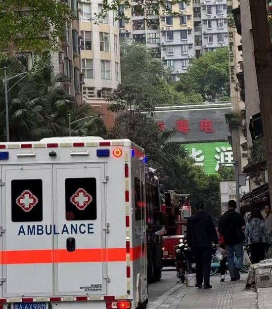  涉事小区现场画面。