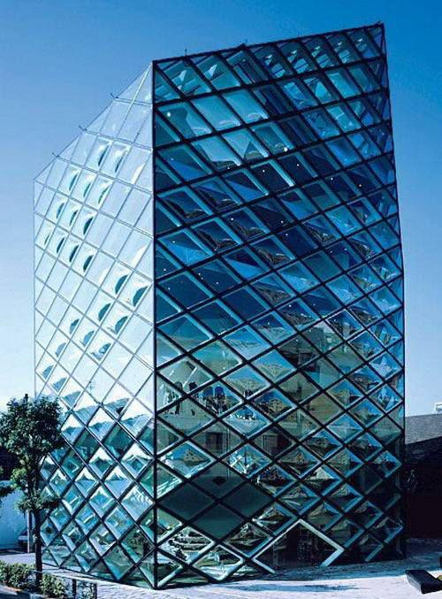 日本青山prada旗舰店