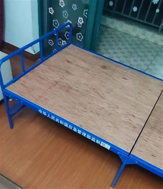 代购骗代购 翔安小伙花二万九买了千元“名包”