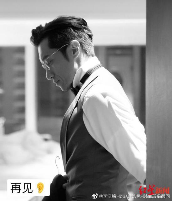 ↑李浩铭耳朵受伤前的生活照。