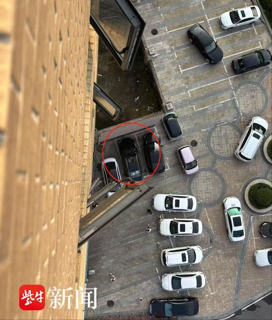 3岁女童从16层楼道坠下身亡:家属认为窗户未达安全