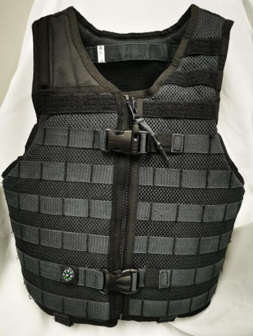 ·香港警方新购入的防刺防划专业防护背心。