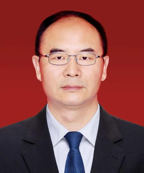 内蒙古自治区纪委监委政策法规研究室副主任刘占波