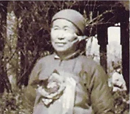 ↑鄂尔多斯市达拉特旗树林召镇耳字壕村“大包干”先行者赵丑女。 （资料图片）