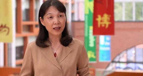 杜建英。来源：杭州浙江大学校友会官微