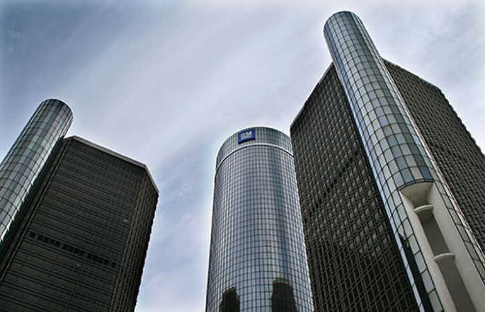 图为位于美国底特律的通用汽车总部大厦
