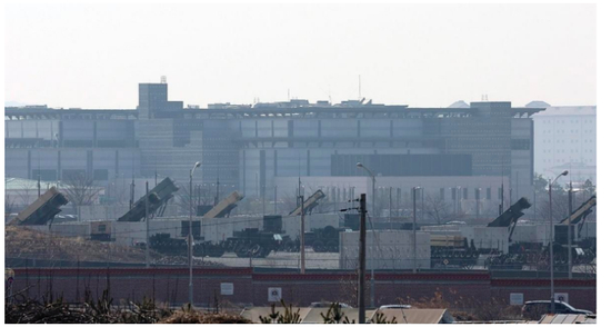 部署在韓國京畿道平澤市漢弗萊斯軍營的“愛國者”防空導彈系統 圖：環球網援引自韓媒資料圖