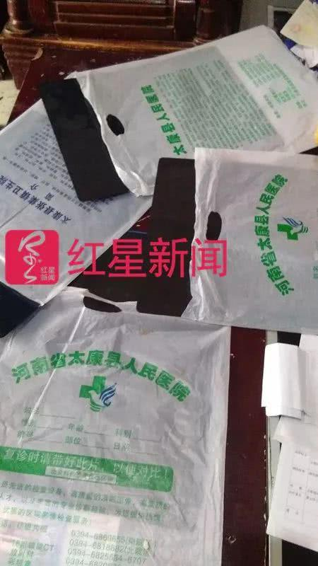 雅雅拍片的档案袋。家属供图