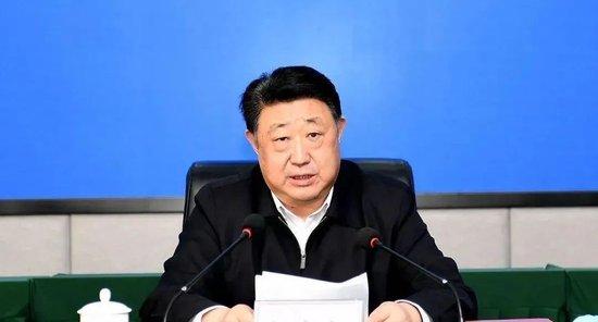 81岁老人遇上“烦心事” 新农保办不了才知被“黑户”